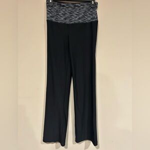 VOGO Athletica Women's Black Wide Leg Pants with Gray Waistband